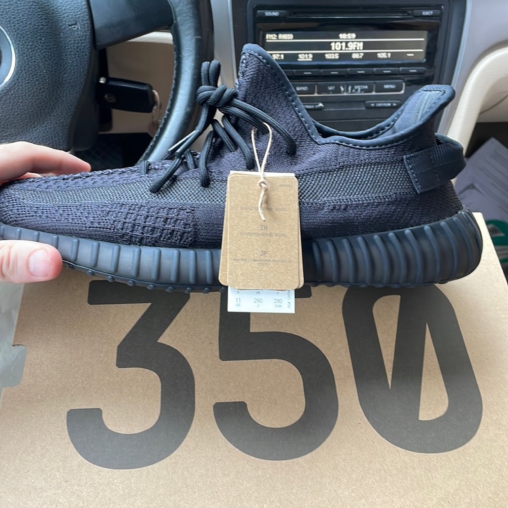 Yeezy 350 onyx size 11 brand new. Won raffle confirmed adidas yesterday